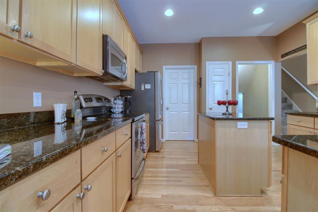 5565 Gallery Park Drive, Ann Arbor, MI 48103