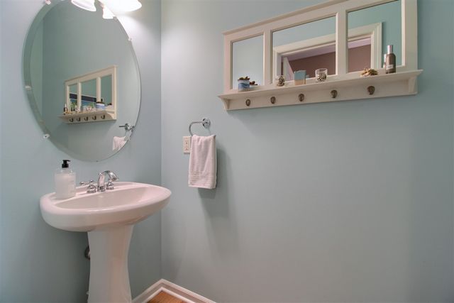 5565 Gallery Park Drive, Ann Arbor, MI 48103