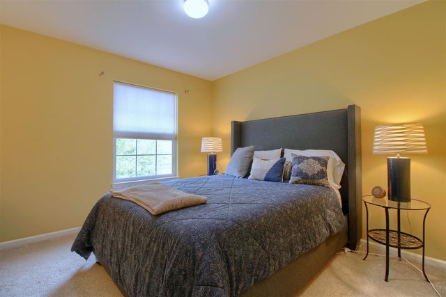 5565 Gallery Park Drive, Ann Arbor, MI 48103