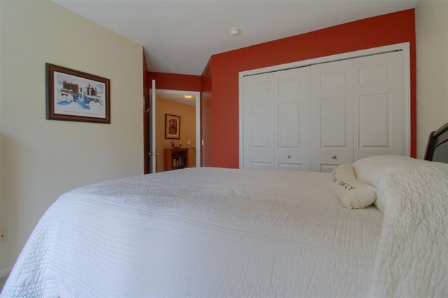 5565 Gallery Park Drive, Ann Arbor, MI 48103