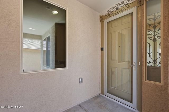 1038 W Pastora Peak Drive, Green Valley, AZ 85614