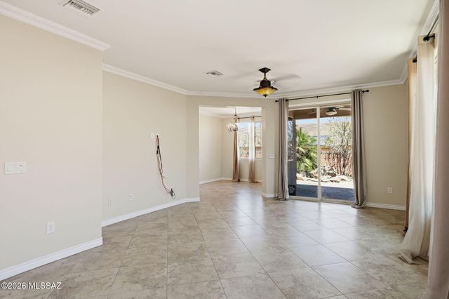 1038 W Pastora Peak Drive, Green Valley, AZ 85614