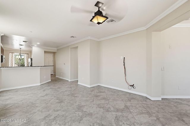 1038 W Pastora Peak Drive, Green Valley, AZ 85614