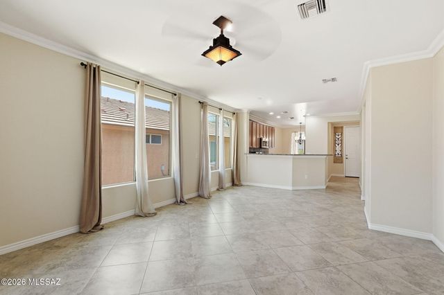 1038 W Pastora Peak Drive, Green Valley, AZ 85614