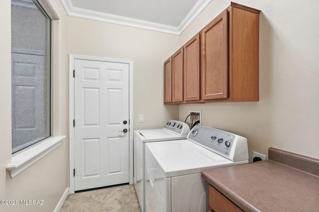 1038 W Pastora Peak Drive, Green Valley, AZ 85614