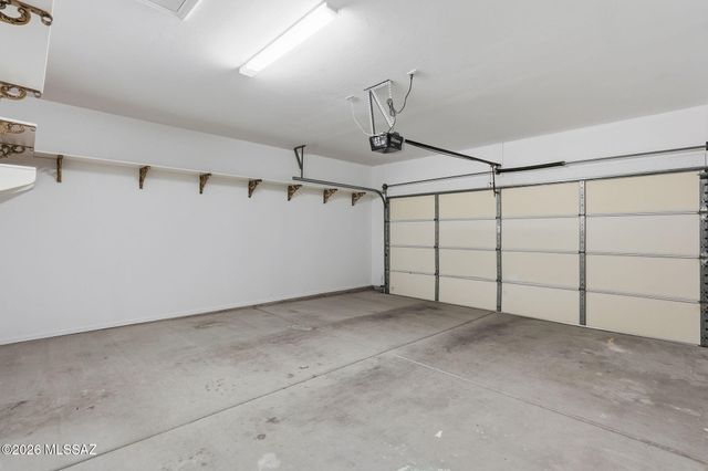 1038 W Pastora Peak Drive, Green Valley, AZ 85614