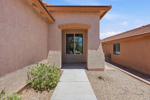 1038 W Pastora Peak Drive, Green Valley, AZ 85614