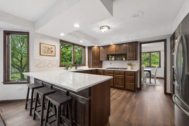 21839 Cambridge Drive, Kildeer, IL 60047