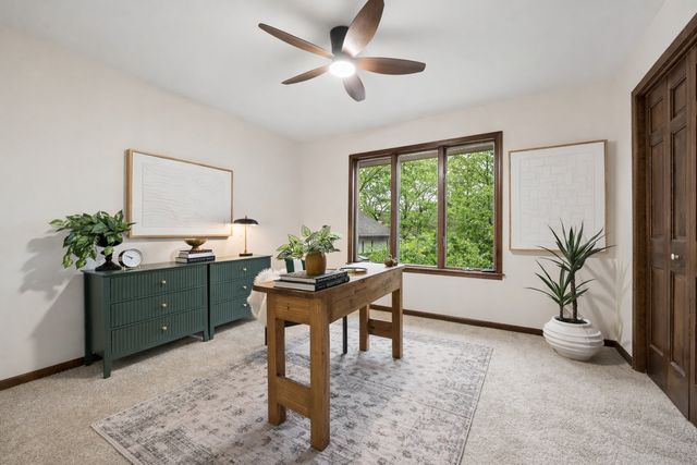 21839 Cambridge Drive, Kildeer, IL 60047