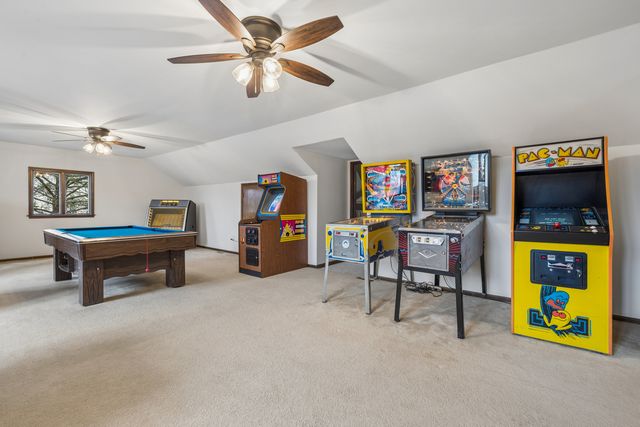 21839 Cambridge Drive, Kildeer, IL 60047