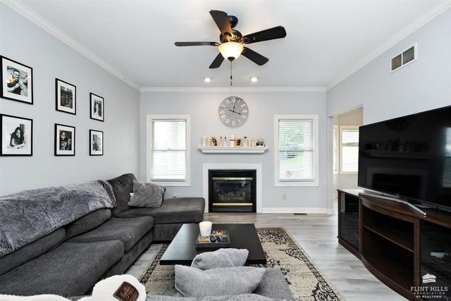 3605 Everett Place, Manhattan, KS 66503