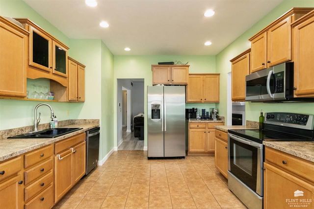 3605 Everett Place, Manhattan, KS 66503