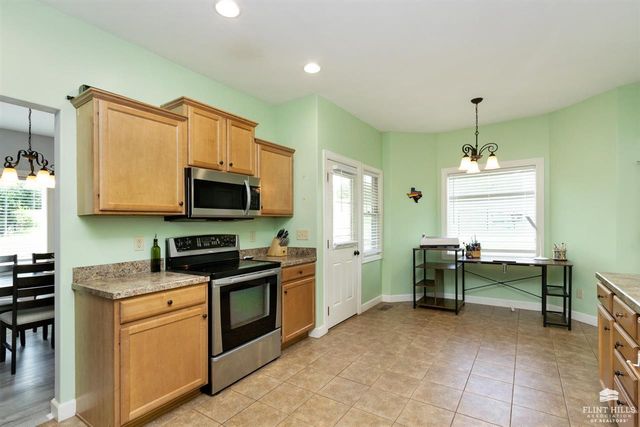 3605 Everett Place, Manhattan, KS 66503