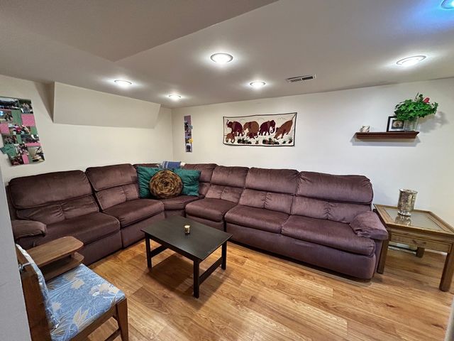 171 E Cayuga Avenue, Elmhurst, IL 60126