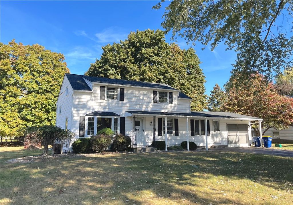 250 San Ron Drive, Webster, NY 14580