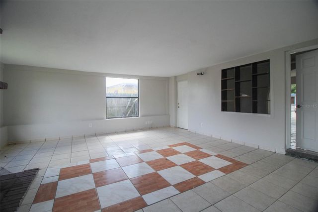 15 N OXALIS DRIVE, Orlando, FL 32807