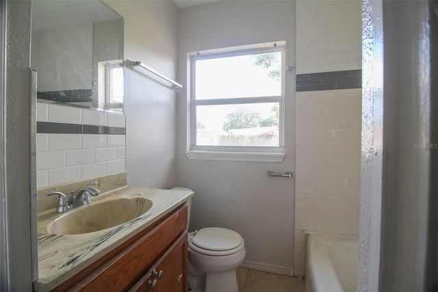 15 N OXALIS DRIVE, Orlando, FL 32807