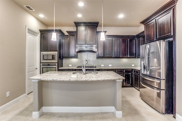 1904 Brown Stone Drive, Plano, TX 75074