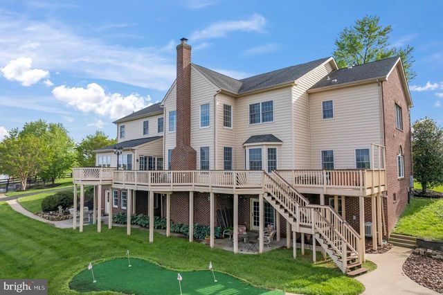41113 CANONGATE DR, Leesburg, VA 20175