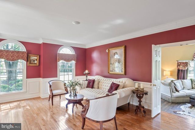 41113 CANONGATE DR, Leesburg, VA 20175