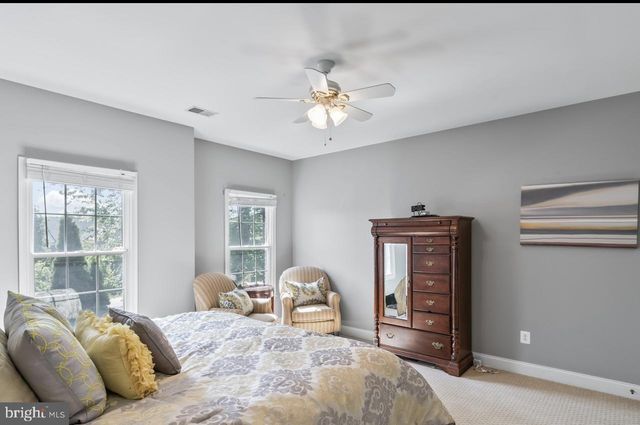 41113 CANONGATE DR, Leesburg, VA 20175