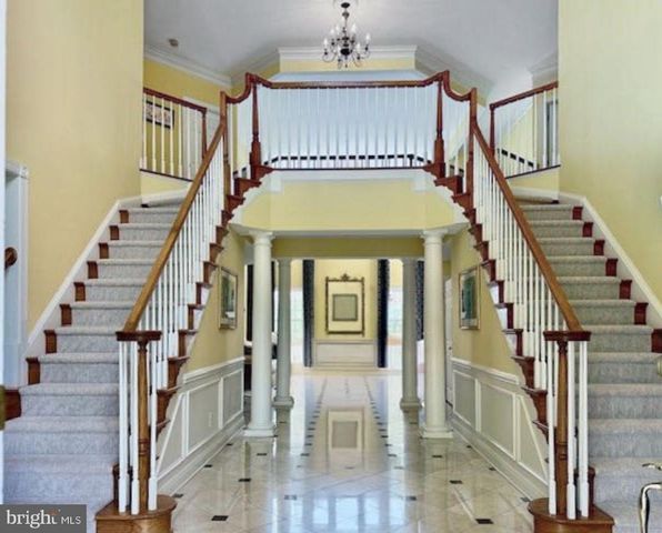 41113 CANONGATE DR, Leesburg, VA 20175