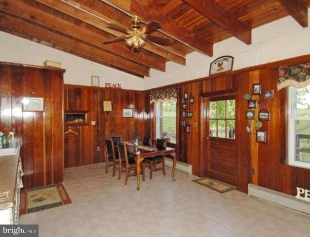 41113 CANONGATE DR, Leesburg, VA 20175