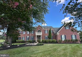 41113 CANONGATE DR, Leesburg, VA 20175