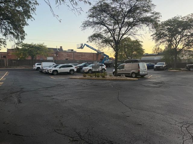 1043 S YORK Road 411, Bensenville, IL 60106