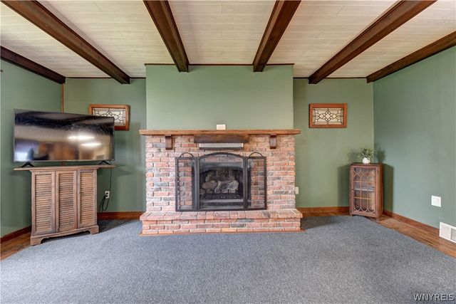 44 Century Drive, West Seneca, NY 14224