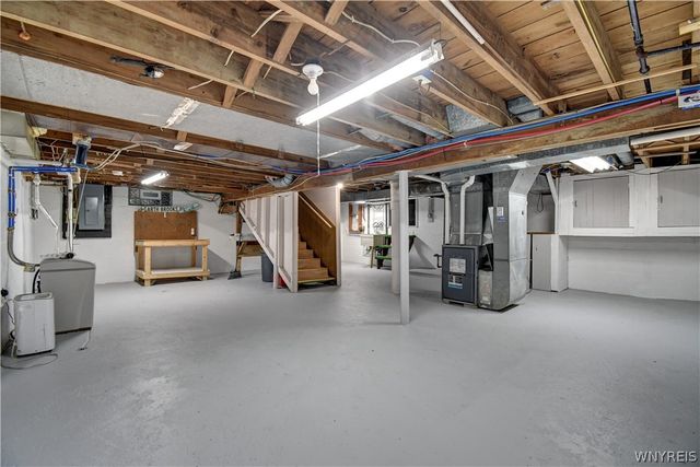 44 Century Drive, West Seneca, NY 14224