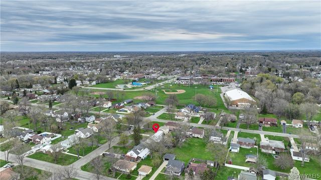 44 Century Drive, West Seneca, NY 14224