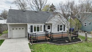 44 Century Drive, West Seneca, NY 14224