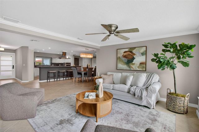 1260 81ST STREET S, St Petersburg, FL 33707