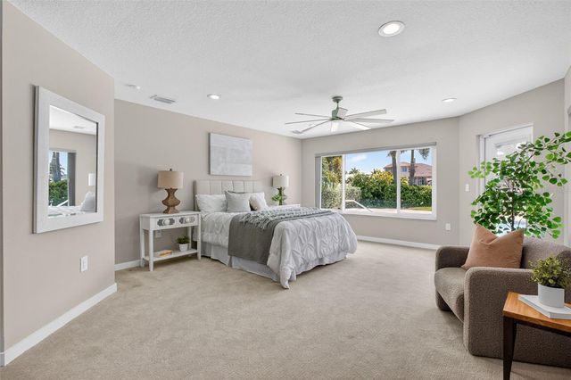 1260 81ST STREET S, St Petersburg, FL 33707