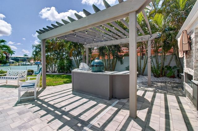 1260 81ST STREET S, St Petersburg, FL 33707