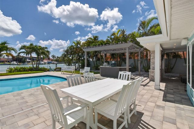 1260 81ST STREET S, St Petersburg, FL 33707