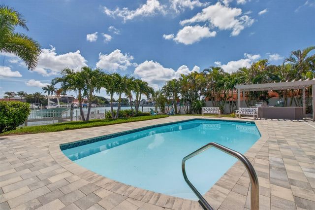 1260 81ST STREET S, St Petersburg, FL 33707