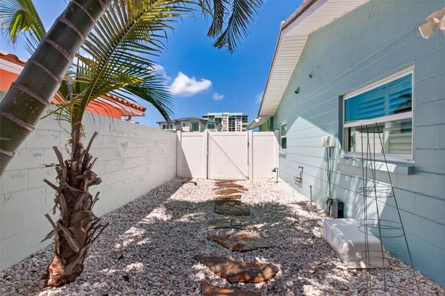 1260 81ST STREET S, St Petersburg, FL 33707