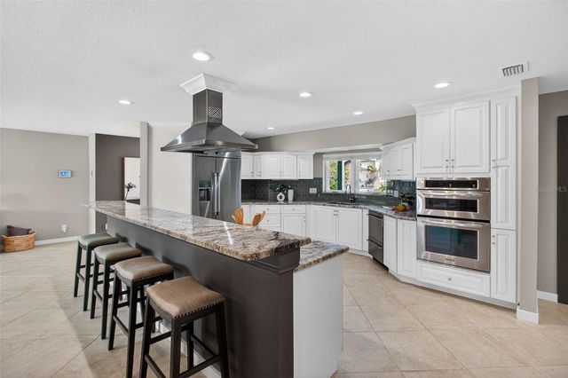 1260 81ST STREET S, St Petersburg, FL 33707