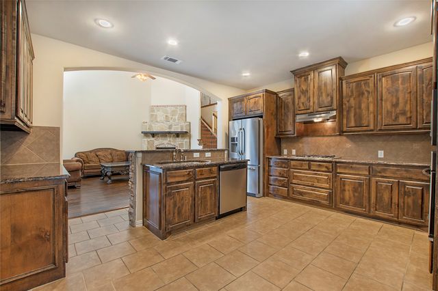 14323 Fall Harvest Drive, Frisco, TX 75033