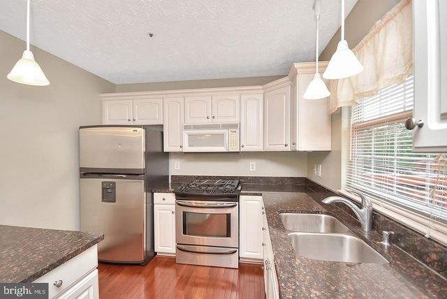 7810 FOXCOVE CT, Glen Burnie, MD 21061