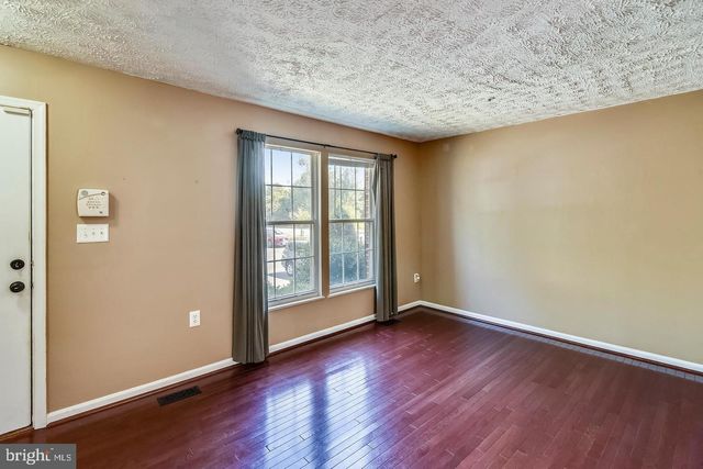 7810 FOXCOVE CT, Glen Burnie, MD 21061