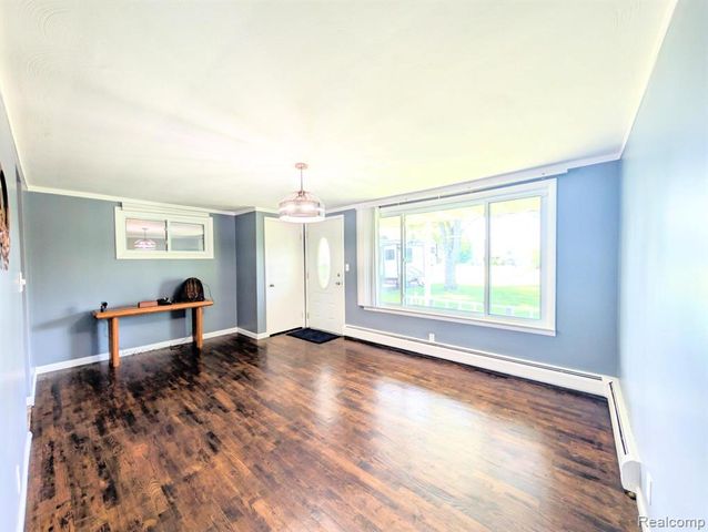 8059 E Mount Morris Road, Otisville, MI 48463
