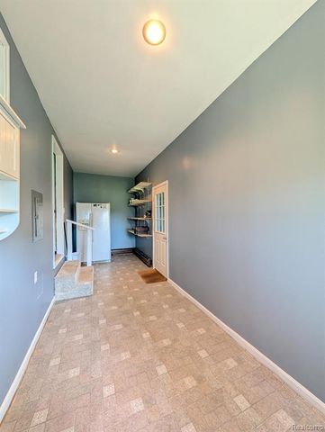 8059 E Mount Morris Road, Otisville, MI 48463