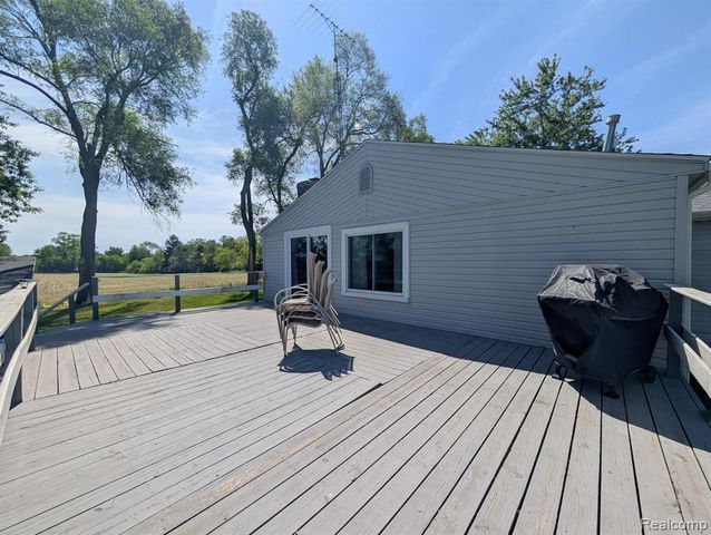 8059 E Mount Morris Road, Otisville, MI 48463