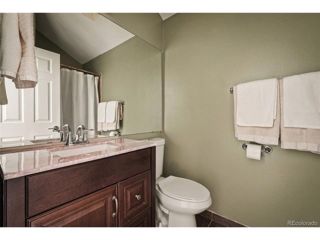 9673 W Chatfield Ave B, Littleton, CO 80128