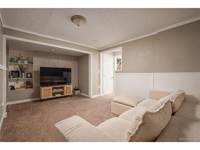 9673 W Chatfield Ave B, Littleton, CO 80128
