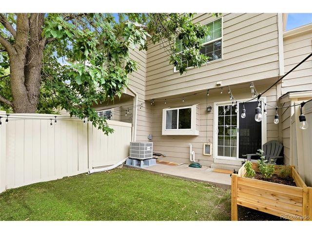 9673 W Chatfield Ave B, Littleton, CO 80128