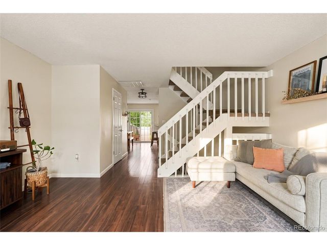 9673 W Chatfield Ave B, Littleton, CO 80128